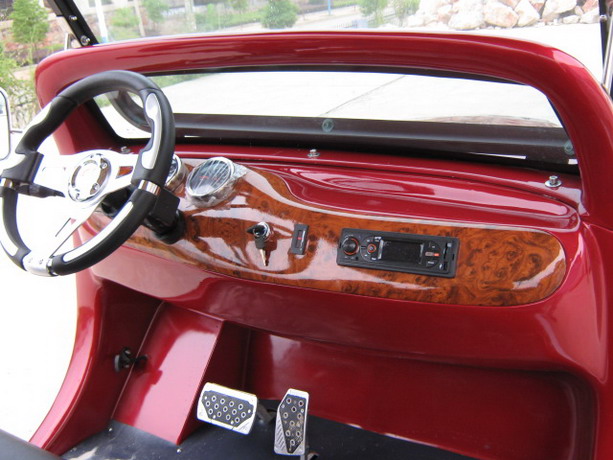 C款8座午夜影院网站老爺車