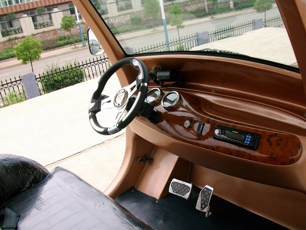 E款8座午夜影院网站老爺車